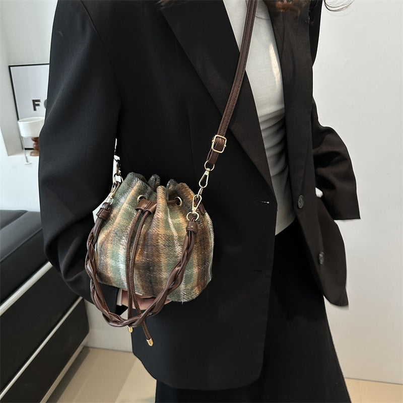 Wholesale Wool Contrast Color Casual Fashion One Shoulder Crossbody Bucket Bag